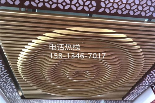 金屬粉噴涂烤漆鋁單板與鋁塑復(fù)合板的加工流程比較